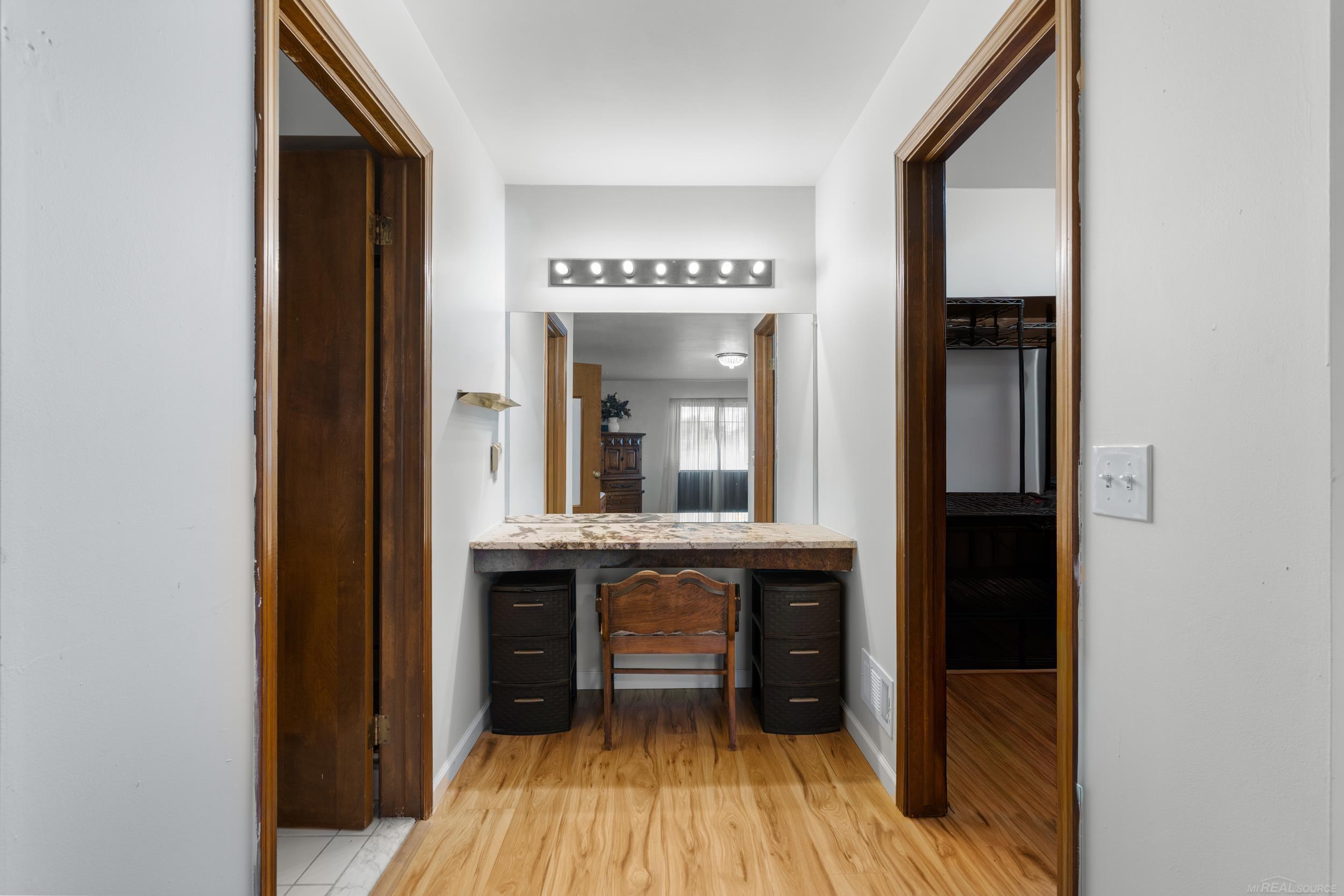 2352 Cumberland Road Rochester Hills, MI 48307 - Photo 24 of 39