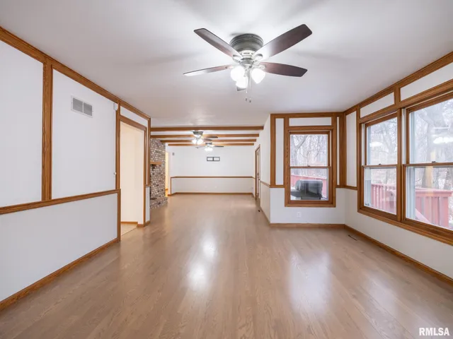 $380,000 | 221 Warrior Way, Germantown Hills, IL 61548