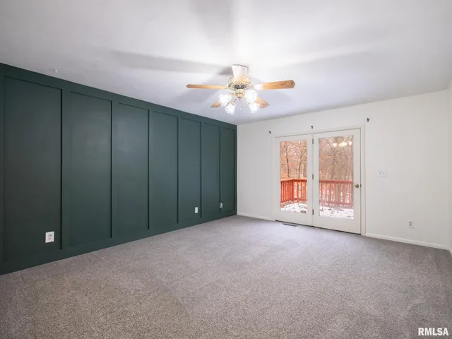 $380,000 | 221 Warrior Way, Germantown Hills, IL 61548