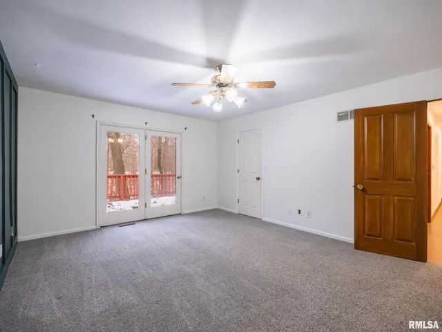 $380,000 | 221 Warrior Way, Germantown Hills, IL 61548