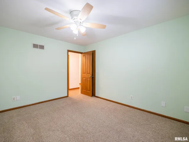 $380,000 | 221 Warrior Way, Germantown Hills, IL 61548