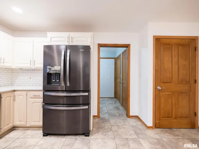 $380,000 | 221 Warrior Way, Germantown Hills, IL 61548