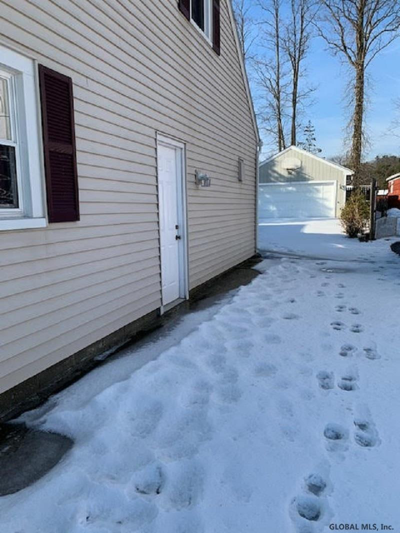 121 Gordon Road Rotterdam, NY 12306 - Photo 25 of 27 Photo 25