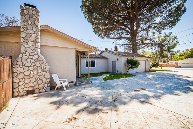4171 Eve Road Simi Valley, CA 93063 - Photo 4 of 29 IMG_7116