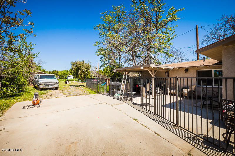 4171 Eve Road Simi Valley, CA 93063 - Photo 5 of 29 IMG_7117