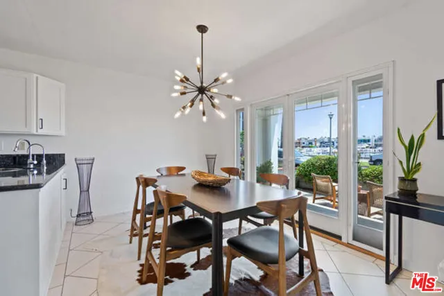 $5,400 | 317 Bay Shore Avenue, Unit 1, Long Beach, CA 90803