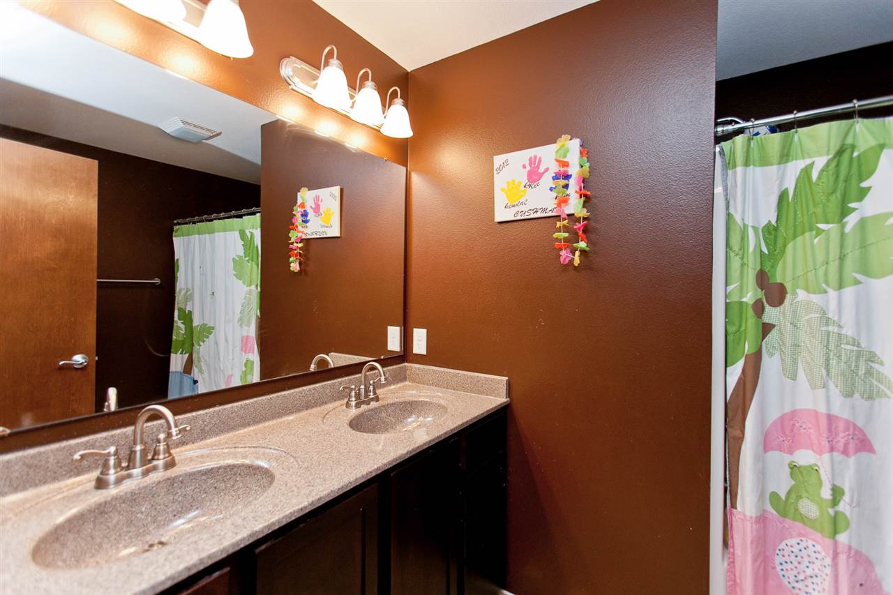 2595 Newcastle Road Marion, IA 52302 - Photo 36 of 50 Gallery Image 36