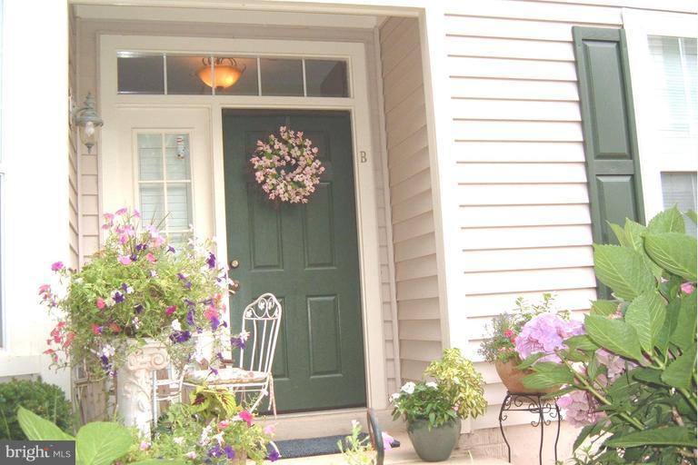 1305 Windleaf Drive, Unit 161 Reston, VA 20194 - Photo 7 of 17 Exterior Front