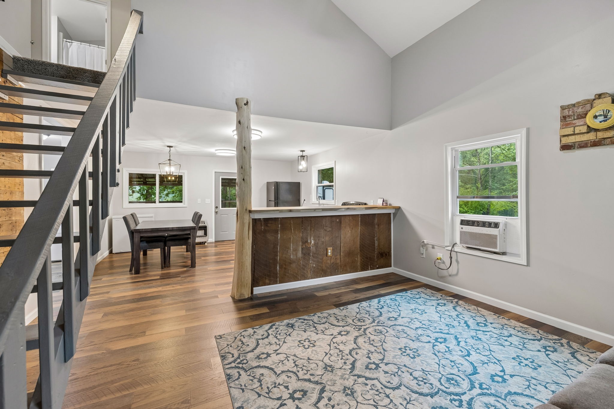 121 Hannah Road Summertown, TN 38483 - Photo 6 of 52 a living room with furniture and a rug
