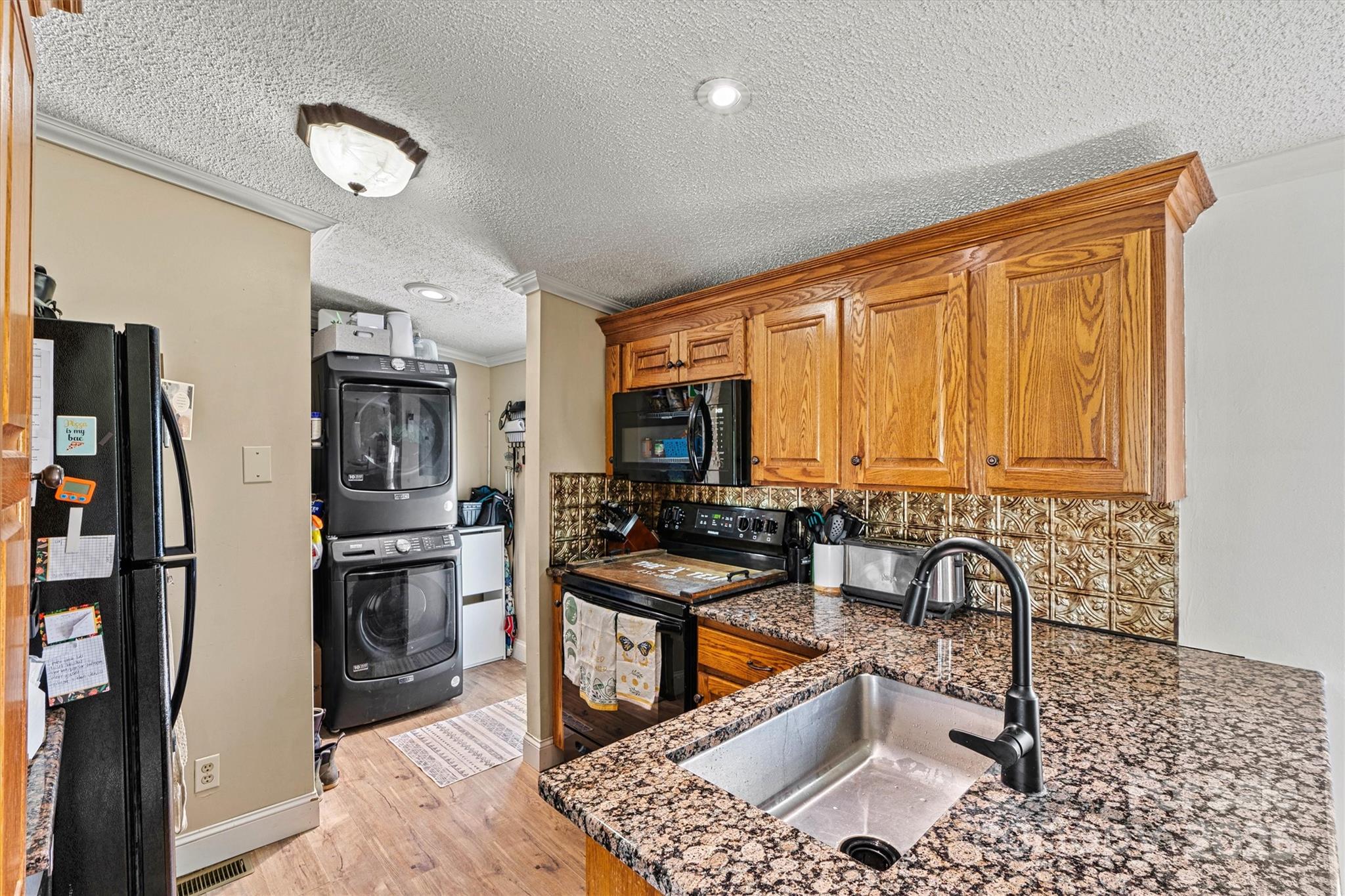 338 Hickory Grove Road Harmony, NC 28634 - Photo 11 of 38 Gallery Image 11