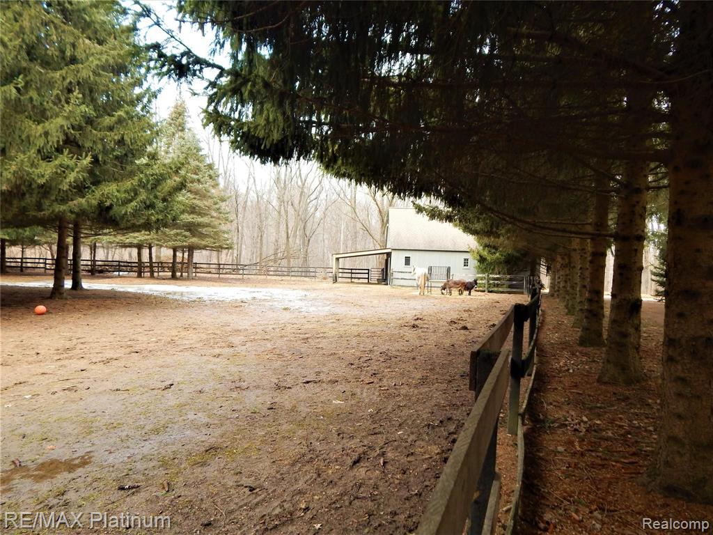 6301 Rivers Edge Drive Howell, MI 48855 - Photo 62 of 85