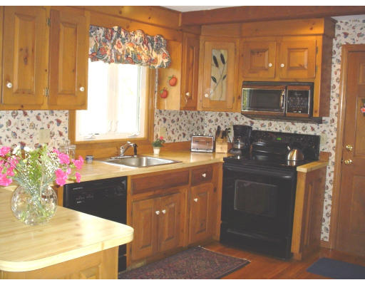 25 Chamberlain Road Westford, MA 01886 - Photo 2 of 7 Gallery Image 2