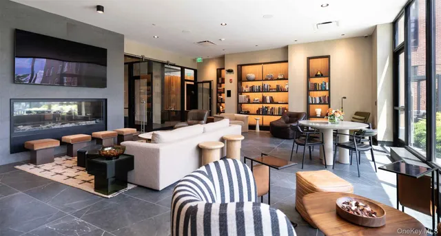 $4,100 | 70 Memorial Plaza, Unit 110, Pleasantville, NY 10570