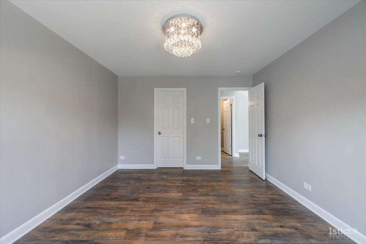 1801 Shetland Road Naperville, IL 60565 - Photo 18 of 19