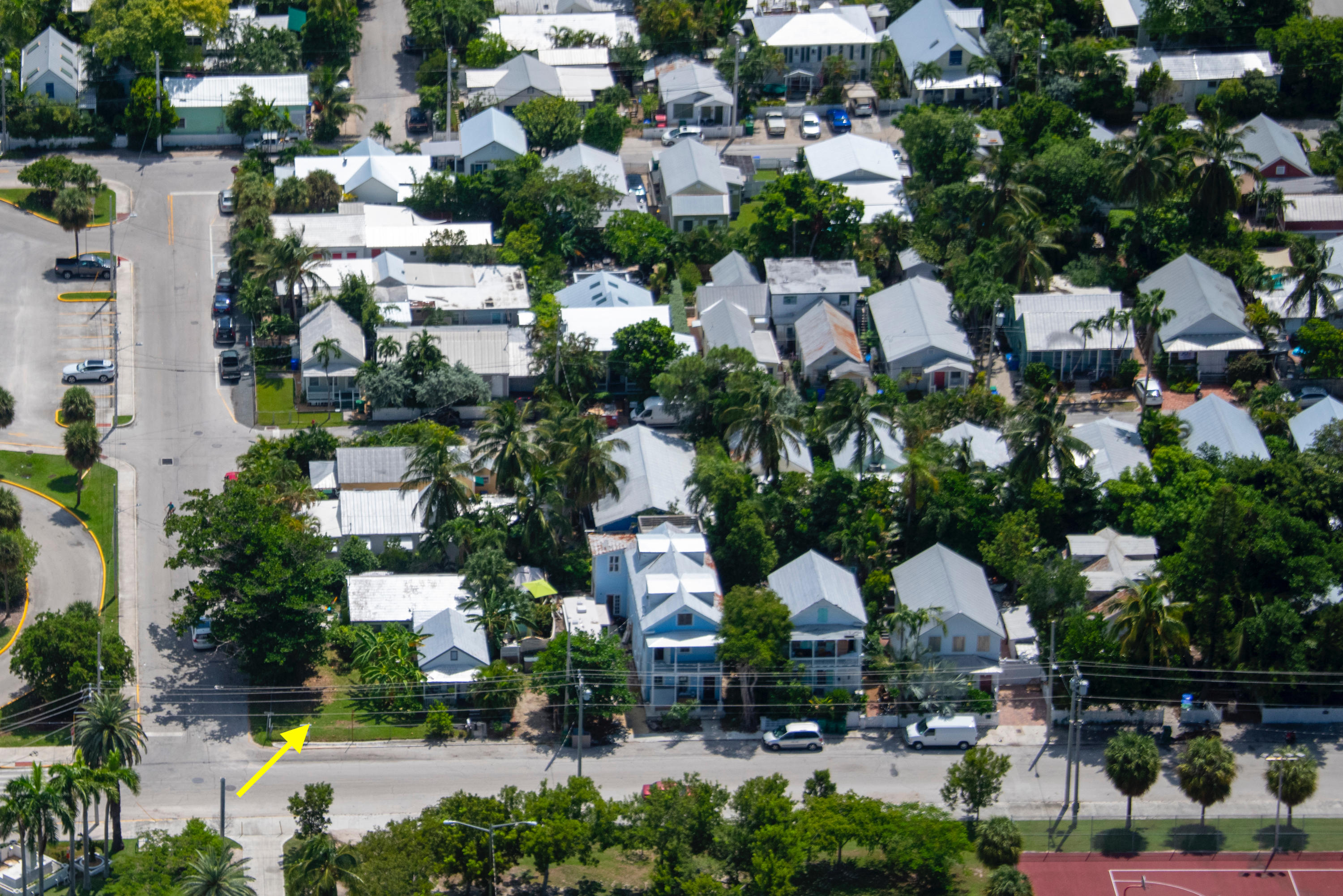 1438 Virginia Street Key West, FL 33040 - Photo 28 of 37 an aerial view of multiple house