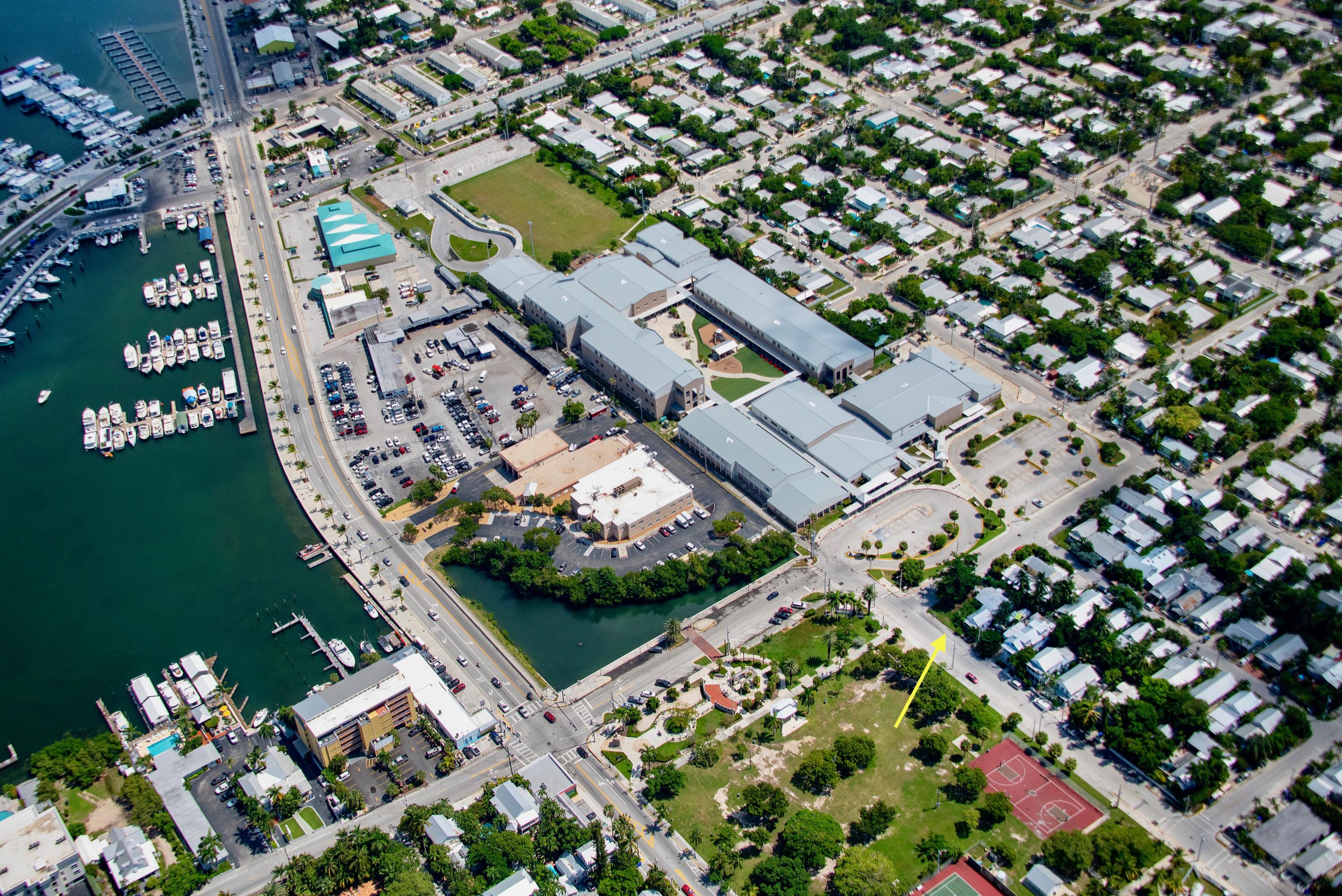 1438 Virginia Street Key West, FL 33040 - Photo 32 of 37