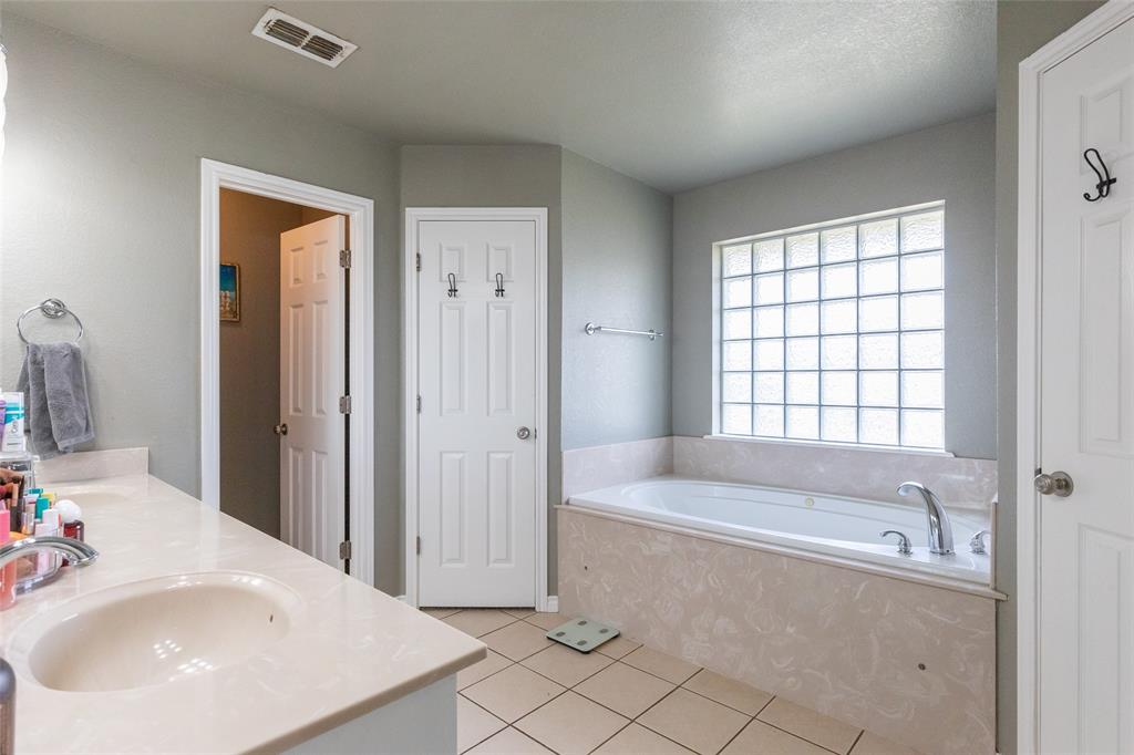 190 Cotton Candy Road Abilene, TX 79602 - Photo 16 of 37
