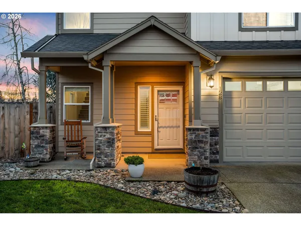 $535,000 | 128 Finneys Avenue, Molalla, OR 97038