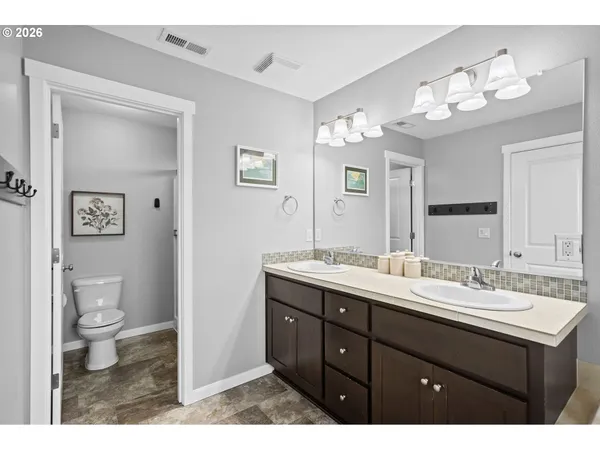 $535,000 | 128 Finneys Avenue, Molalla, OR 97038