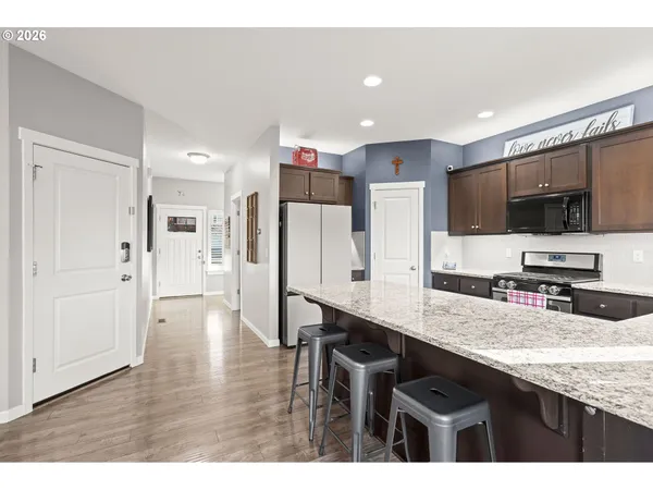 $535,000 | 128 Finneys Avenue, Molalla, OR 97038