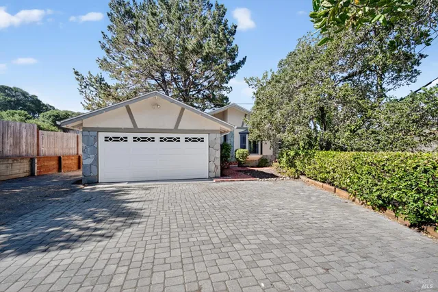 $875,000 | 411 Cherry Street, Petaluma, CA 94952