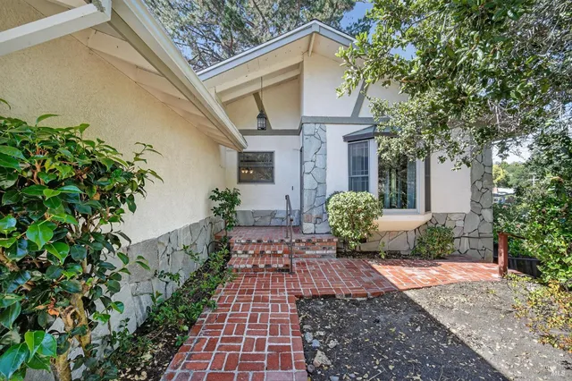 $875,000 | 411 Cherry Street, Petaluma, CA 94952