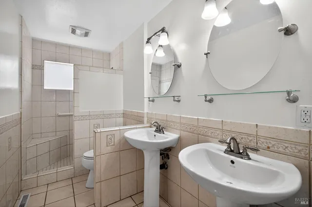 $875,000 | 411 Cherry Street, Petaluma, CA 94952