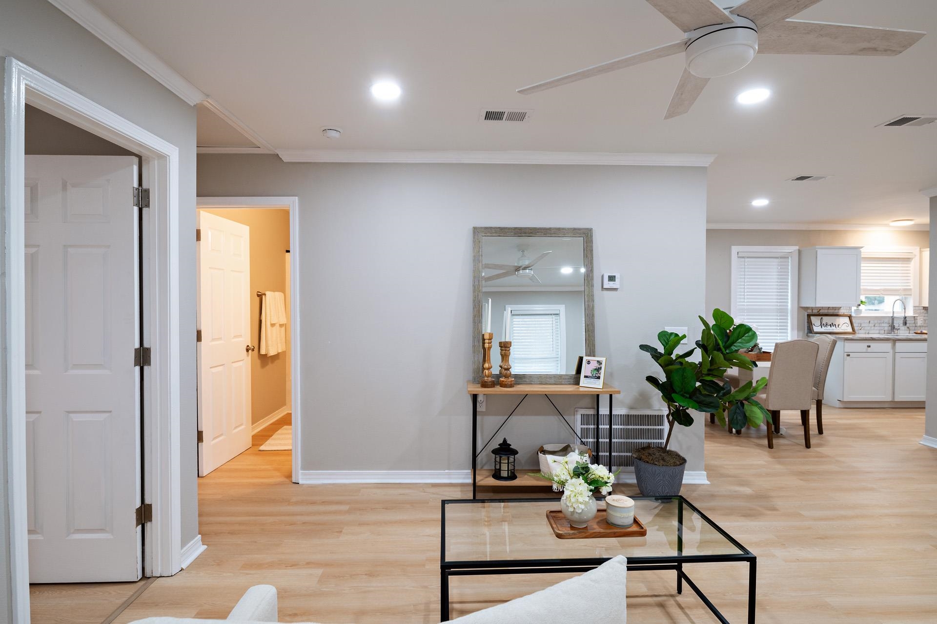 13474 Rooster Lane Foley, AL 36535 - Photo 11 of 39 Hallway