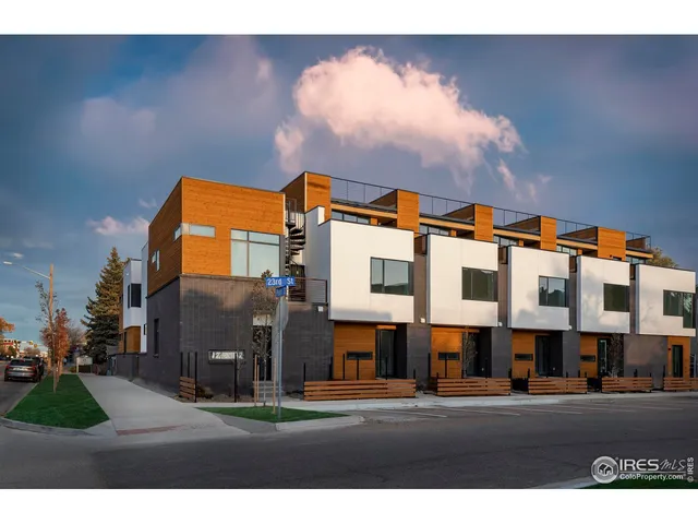 $1,570,000 | 2304 Pearl Street, Unit 2, Boulder, CO 80302