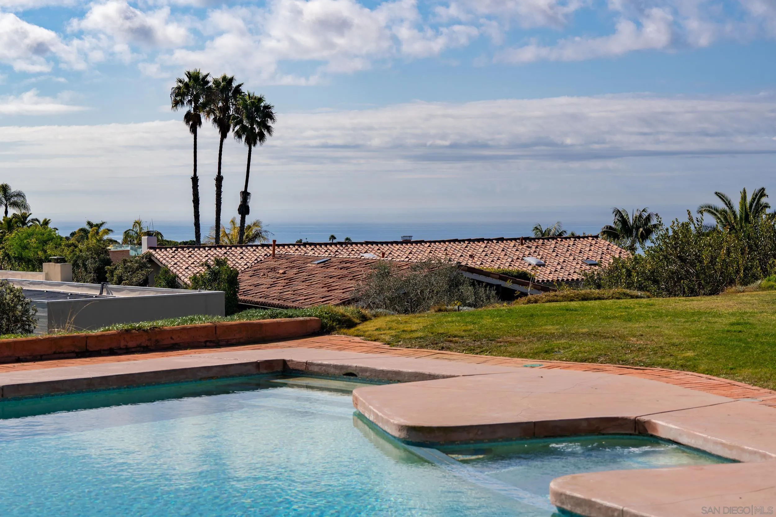 2223 Calle Guaymas La Jolla, CA 92037 - Photo 21 of 32 a view of a yard with an ocean