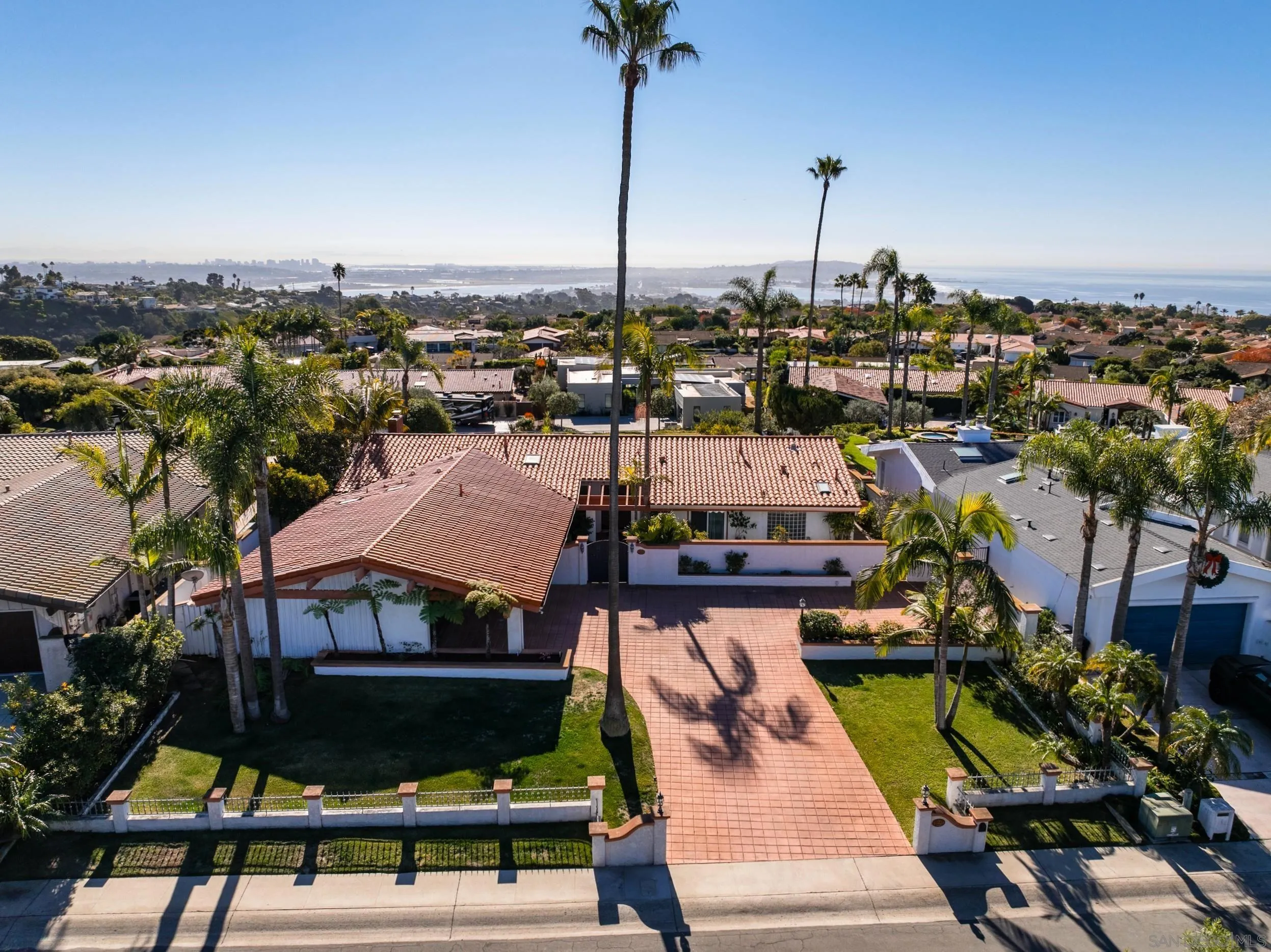 2223 Calle Guaymas La Jolla, CA 92037 - Photo 28 of 32