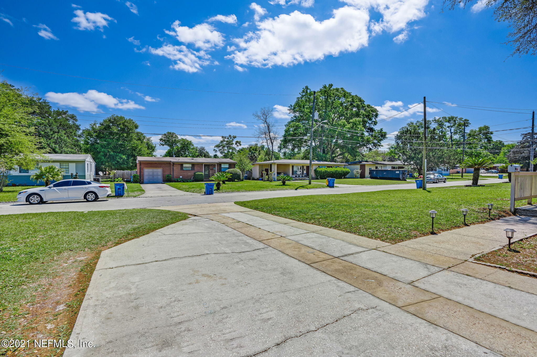 2528 Ligustrum Road Jacksonville, FL 32211 - Photo 4 of 35 7-web-or-mls-2825 Ligustrum Rd (7 of 41)