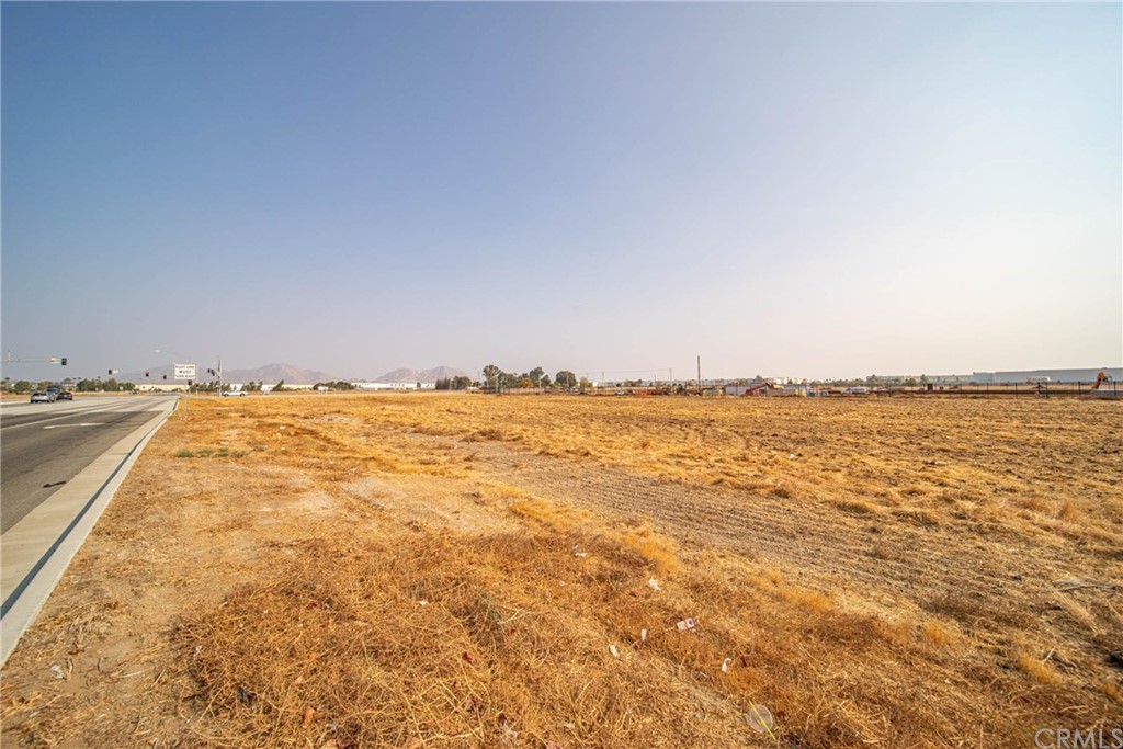 22 Harley Knox Boulevard Perris, CA 92571 - Photo 12 of 35 a view of an ocean