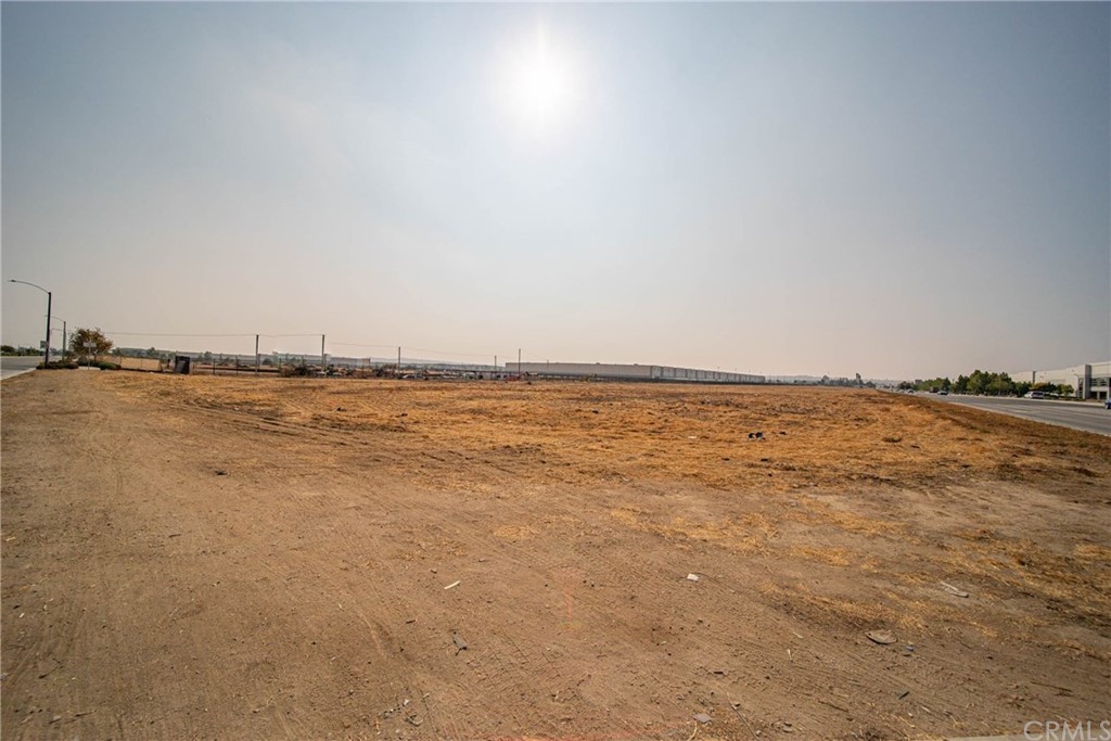 22 Harley Knox Boulevard Perris, CA 92571 - Photo 8 of 35 a view of an ocean