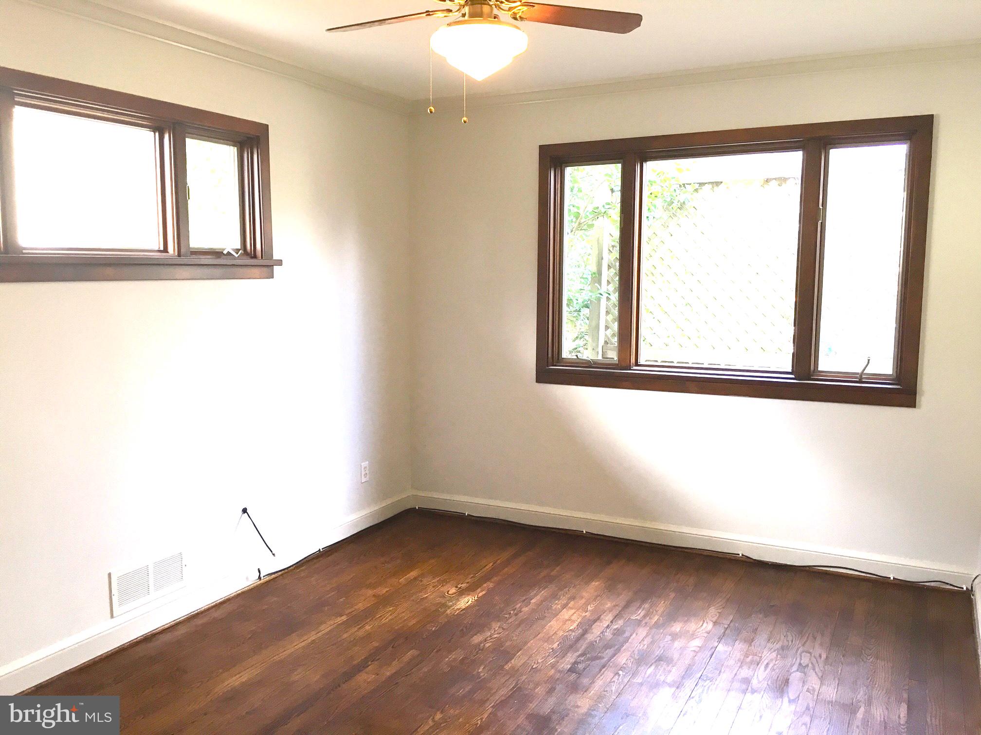 5700 Forest Place Bethesda, MD 20814 - Photo 10 of 20 Bedroom 2