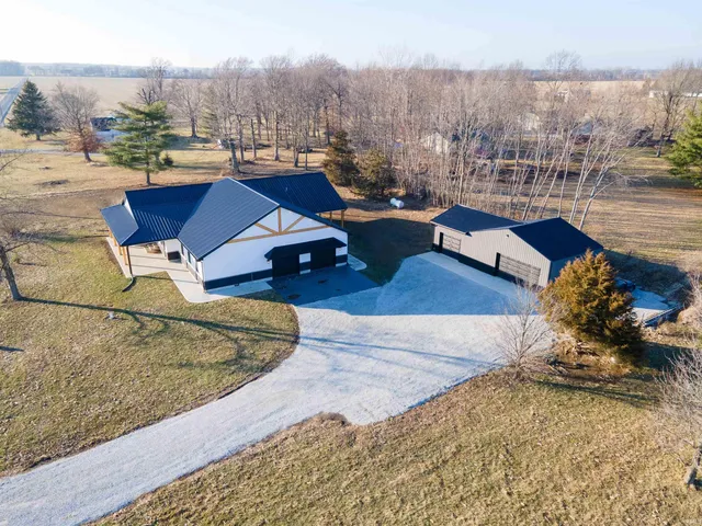 $574,900 | 5880 West 200 North, Marion, IN 46952
