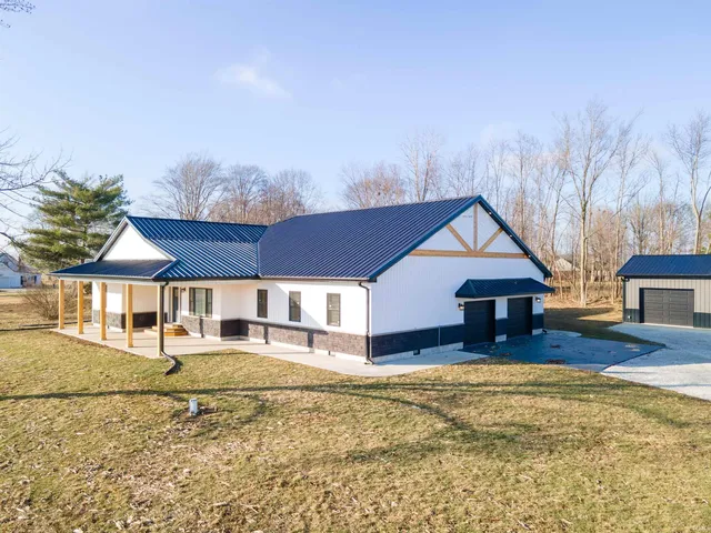 $574,900 | 5880 West 200 North, Marion, IN 46952