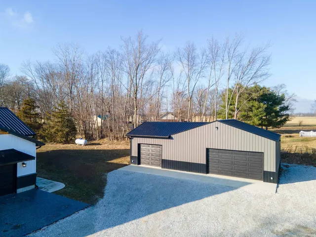 $574,900 | 5880 West 200 North, Marion, IN 46952