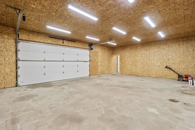 $574,900 | 5880 West 200 North, Marion, IN 46952