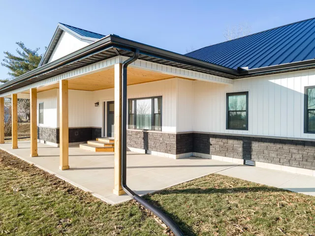 $574,900 | 5880 West 200 North, Marion, IN 46952