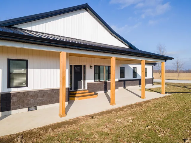 $574,900 | 5880 West 200 North, Marion, IN 46952