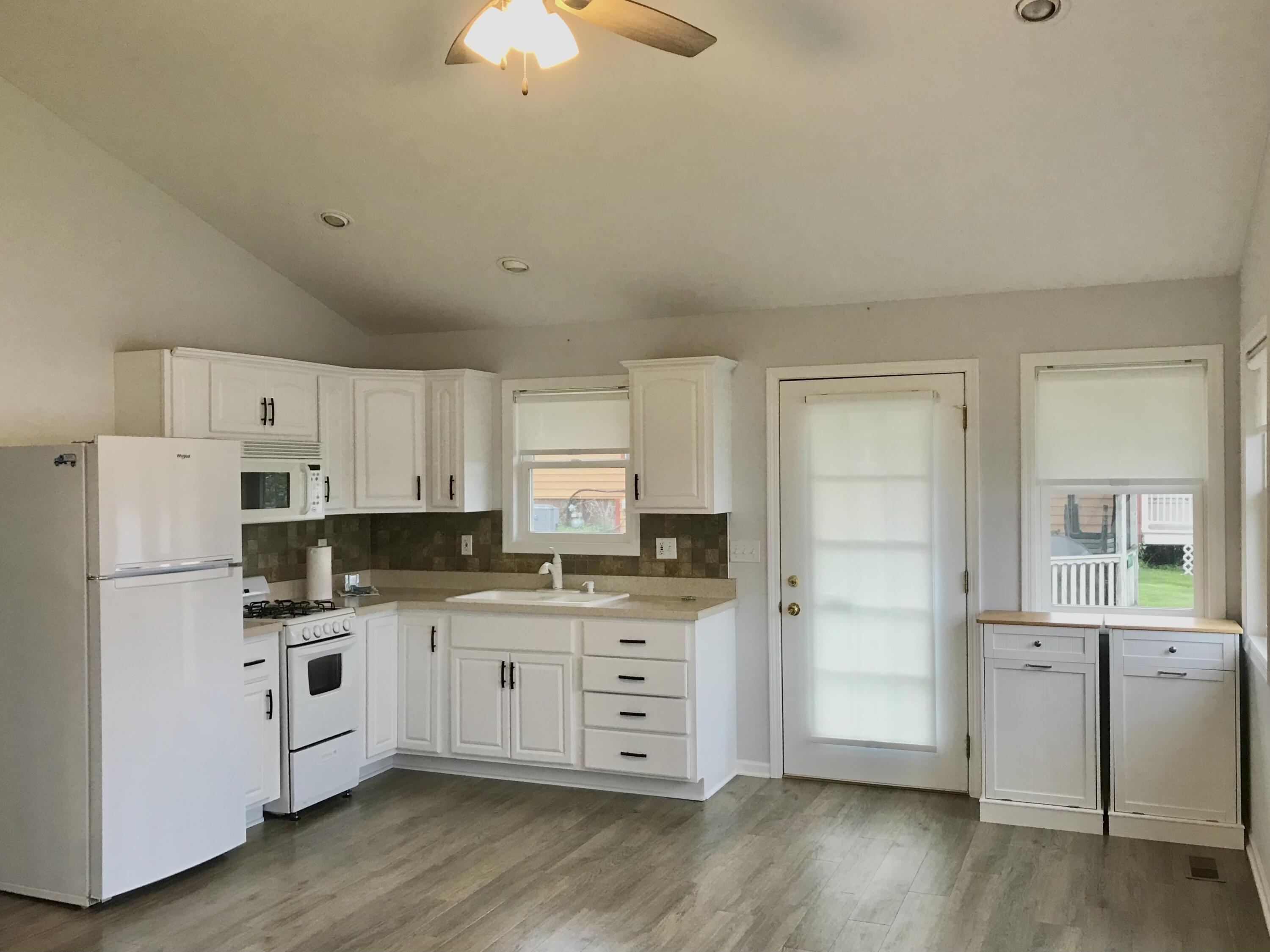10111 Lucas Road Three Rivers, MI 49093 - Photo 5 of 11 05FBF503-FC0C-4F3C-907D-9DB7AFCC1EA9
