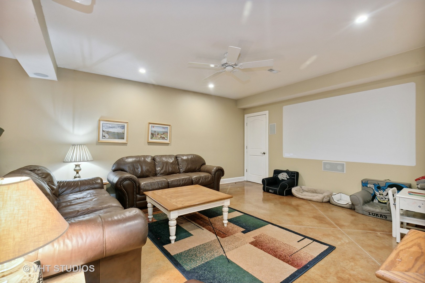 8902 Voss Road Marengo, IL 60152 - Photo 3 of 35 a living room with furniture