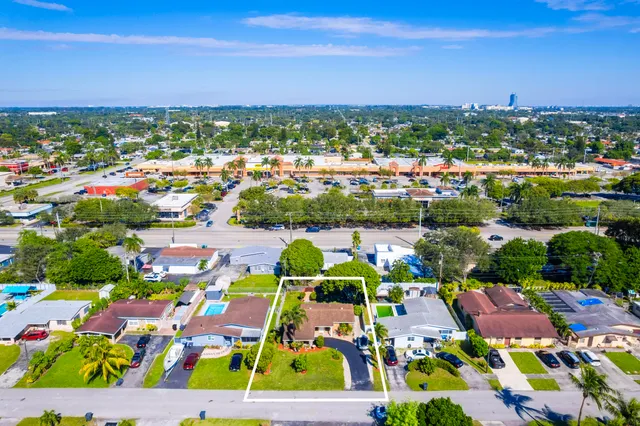 $425,000 | 6731 Roosevelt Street, Hollywood, FL 33024
