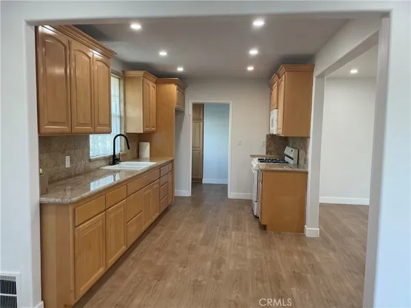 $4,100 | 408 East Elm Street, Brea, CA 92821