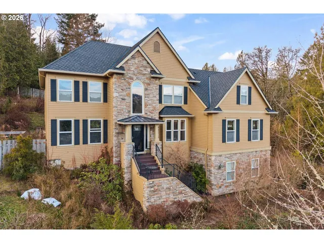 $950,000 | 10545 Northwest La Cassel Crest Lane, Portland, OR 97229