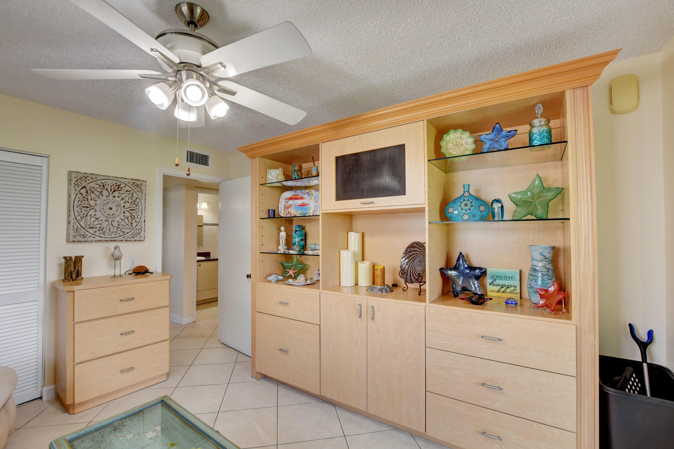 183 Normandy Lane Delray Beach, FL 33484 - Photo 11 of 37 Guest BR/Den