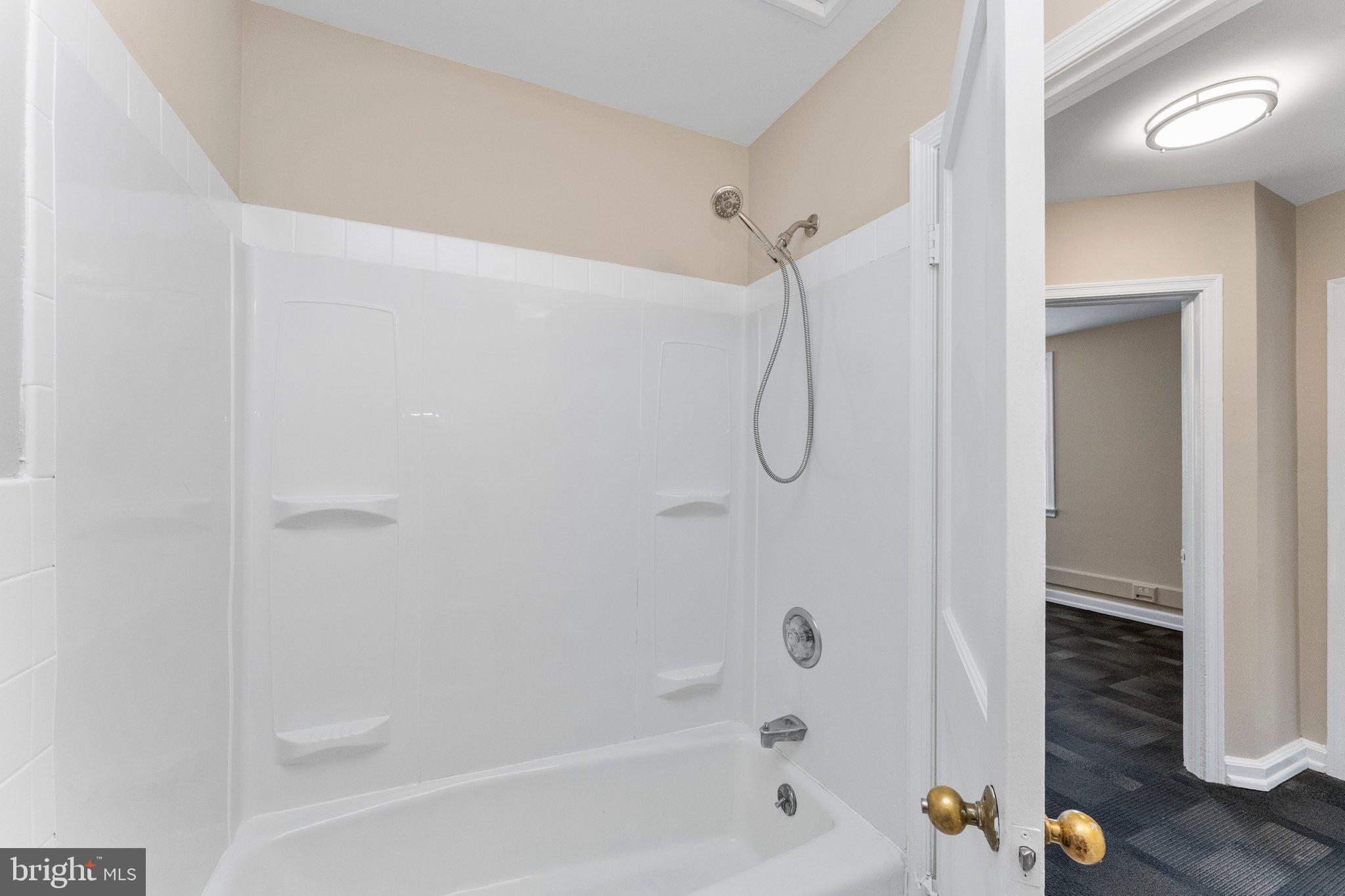 5346 Chew Avenue, Unit 3B Philadelphia, PA 19138 - Photo 14 of 18