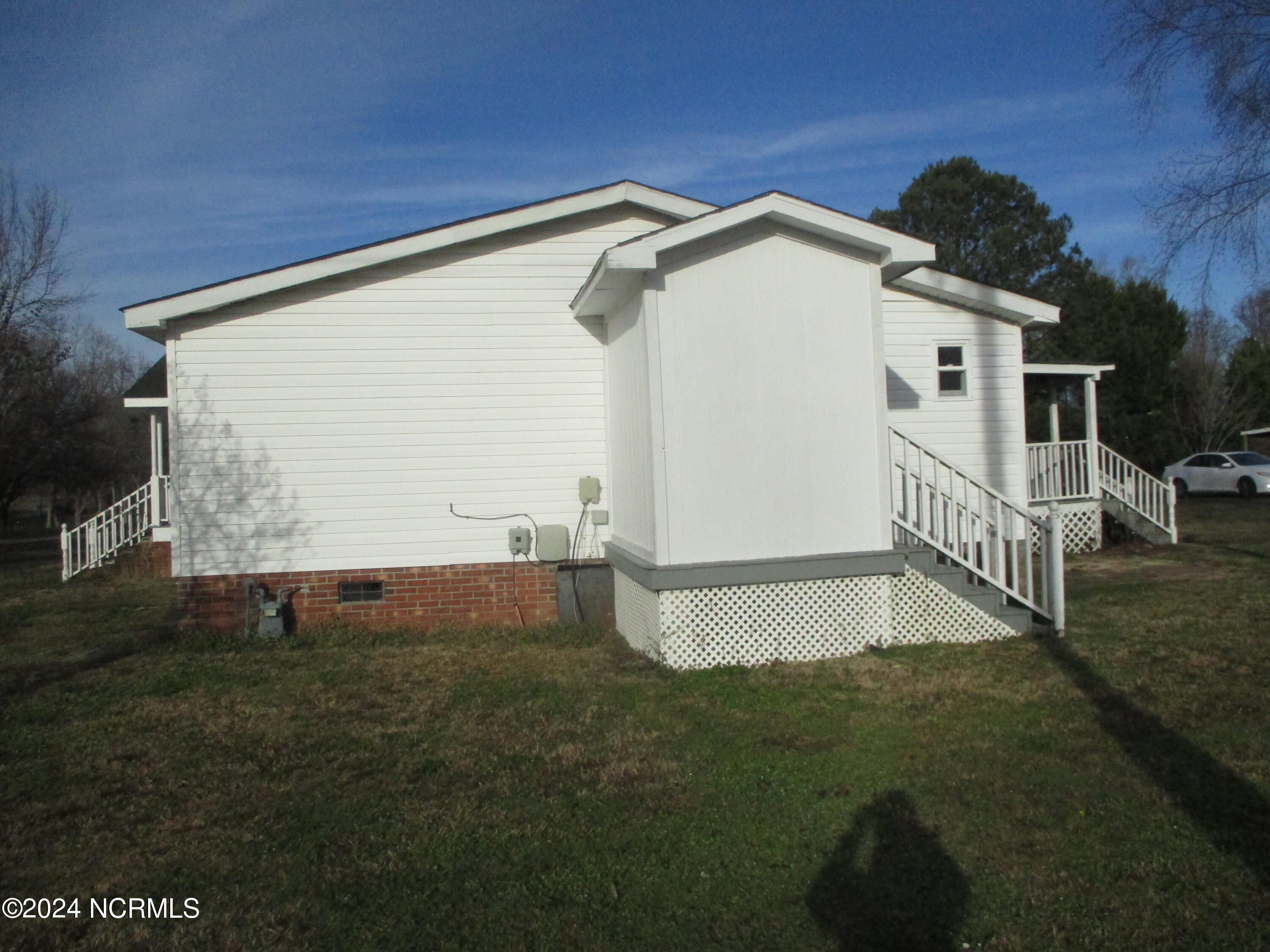 6867 Reedy Branch Road Rocky Mount, NC 27803 - Photo 18 of 18 6867 Reedy Branch listing right side