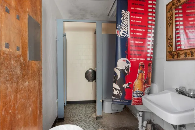 $350,000 | 13 Kelly Street, Warren, RI 02885